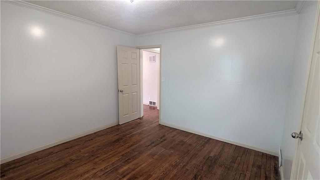 5638 S Benton Avenue — photo 17