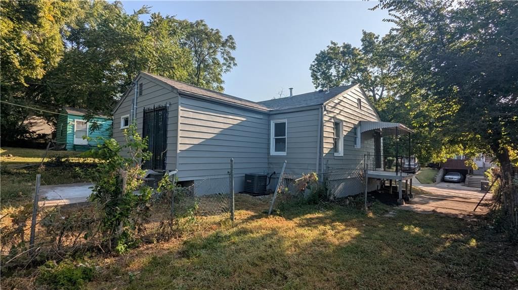 5638 S Benton Avenue — photo 36