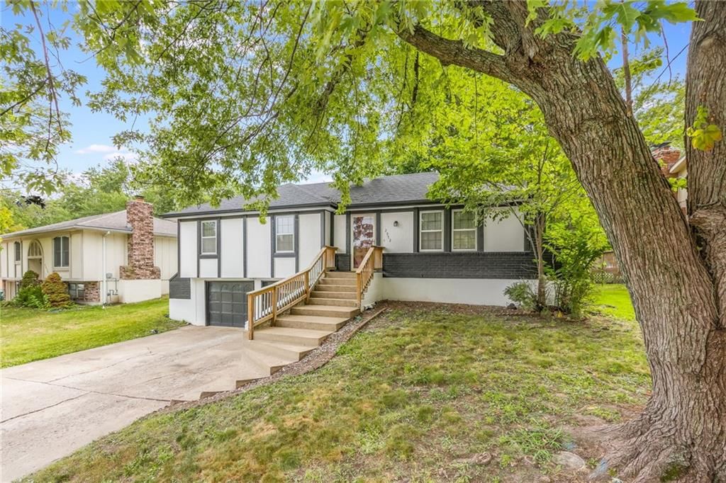 2972 Iva Drive — photo 2