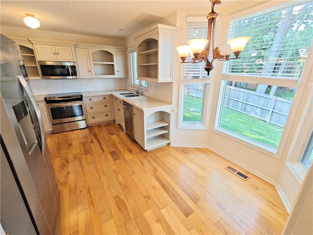 12449 Barkley Street — photo 6