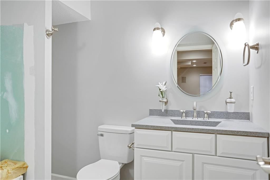 13163 Kessler Street — photo 32