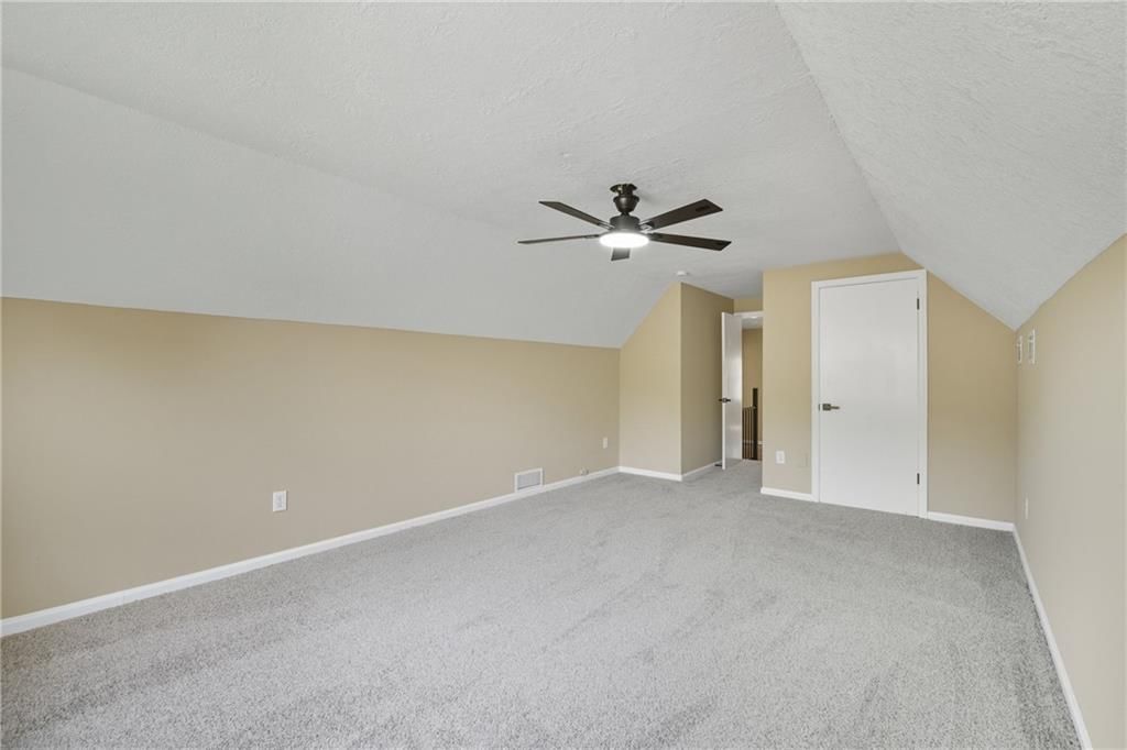 10528 Wenzel Avenue — photo 27