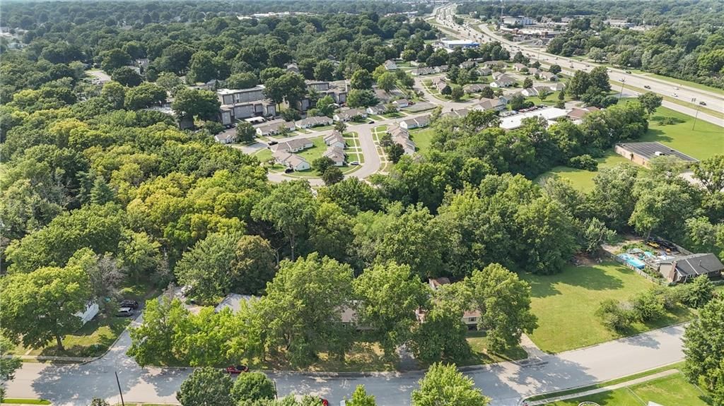 1000 SW Lakeview Boulevard — photo 5