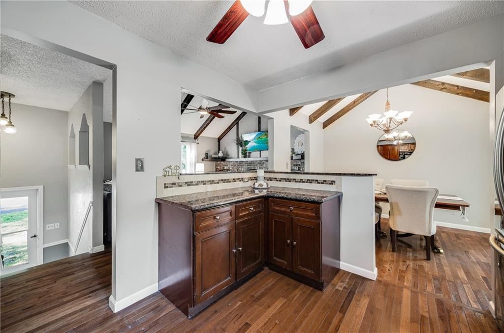 1000 SW Lakeview Boulevard — photo 18