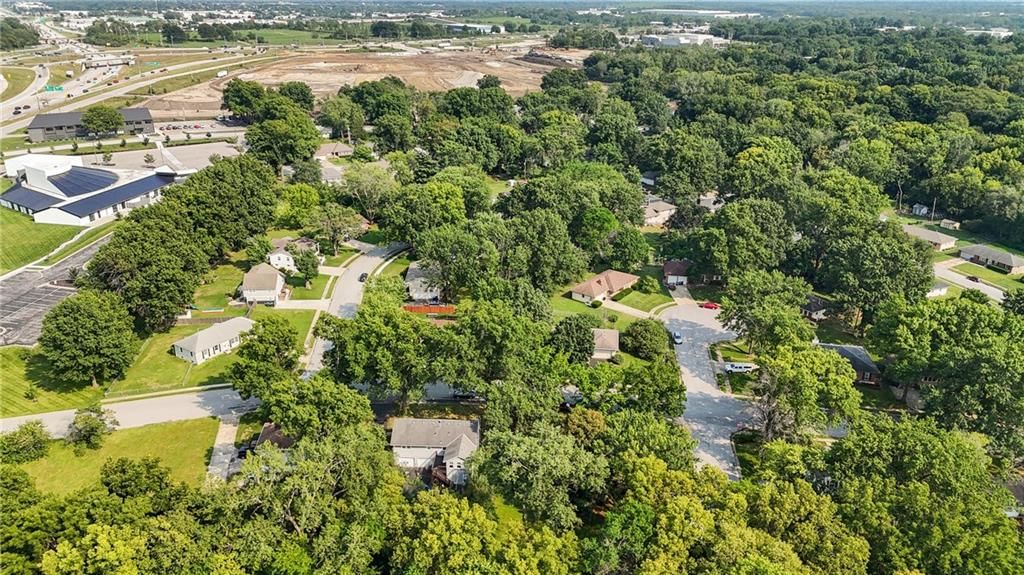 1000 SW Lakeview Boulevard — photo 45