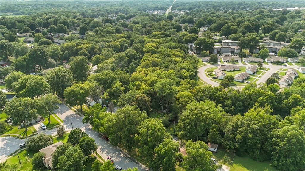 1000 SW Lakeview Boulevard — photo 46