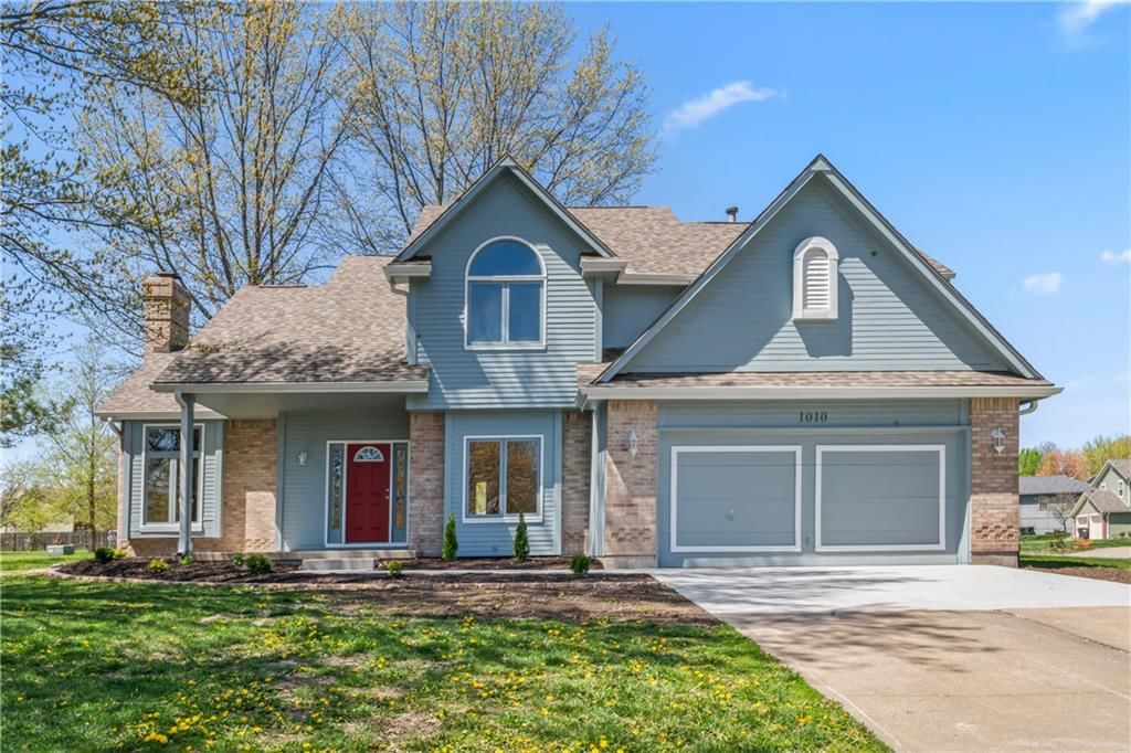 1010 SW Cross Creek Drive, Grain Valley, MO