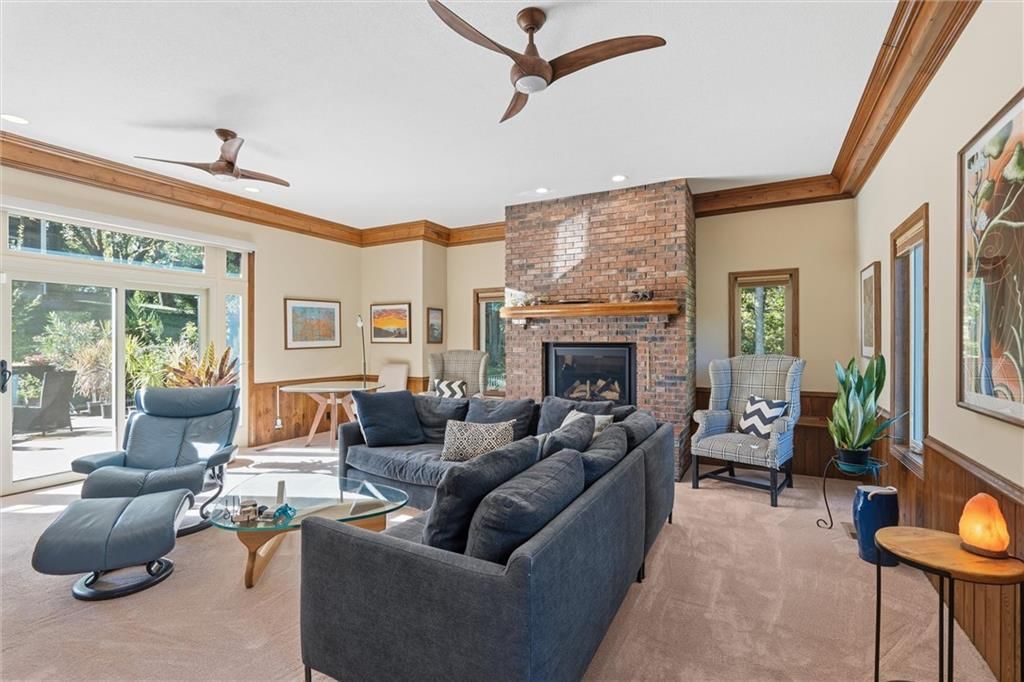 308 NW Briarcliff Circle — photo 6