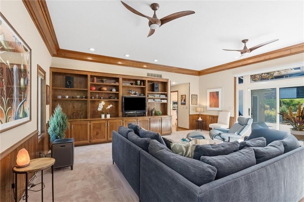 308 NW Briarcliff Circle — photo 8