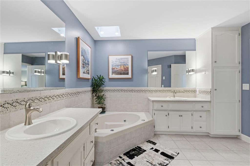 308 NW Briarcliff Circle — photo 24