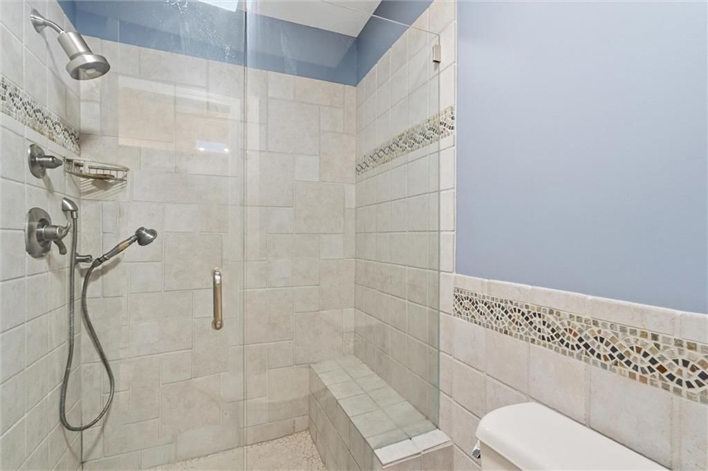 308 NW Briarcliff Circle — photo 25