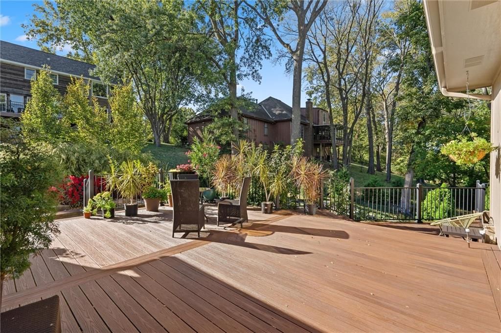 308 NW Briarcliff Circle — photo 39