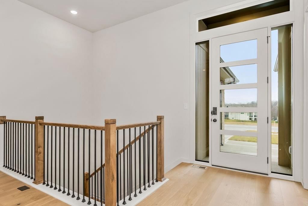 16642 S Hall Street — photo 6