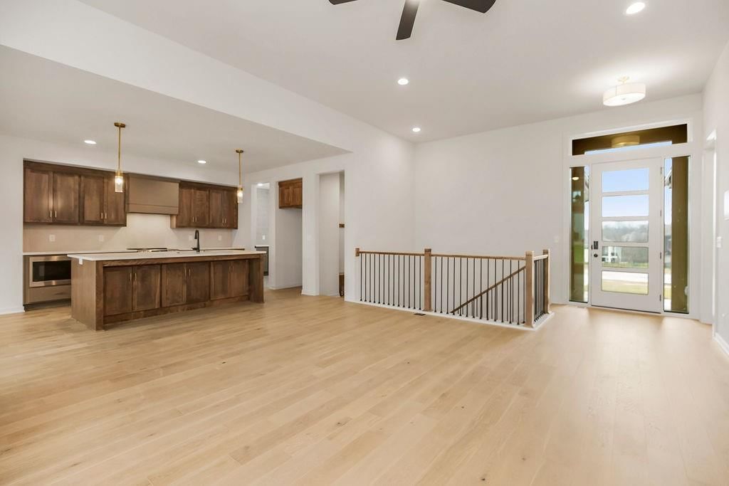 16642 S Hall Street — photo 10