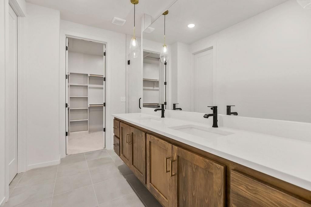 16642 S Hall Street — photo 18
