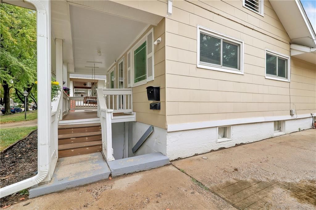1010 E 22nd Avenue — photo 29
