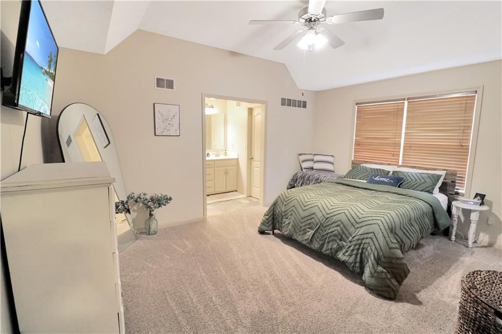 11512 E 207th Street — photo 37