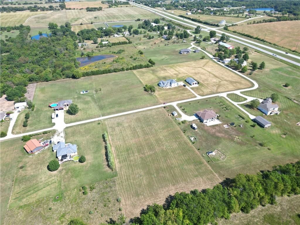 22970 Rolling Hills Drive — photo 1