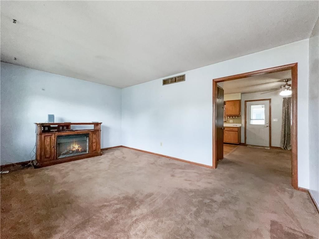 512 Country Club Road — photo 5