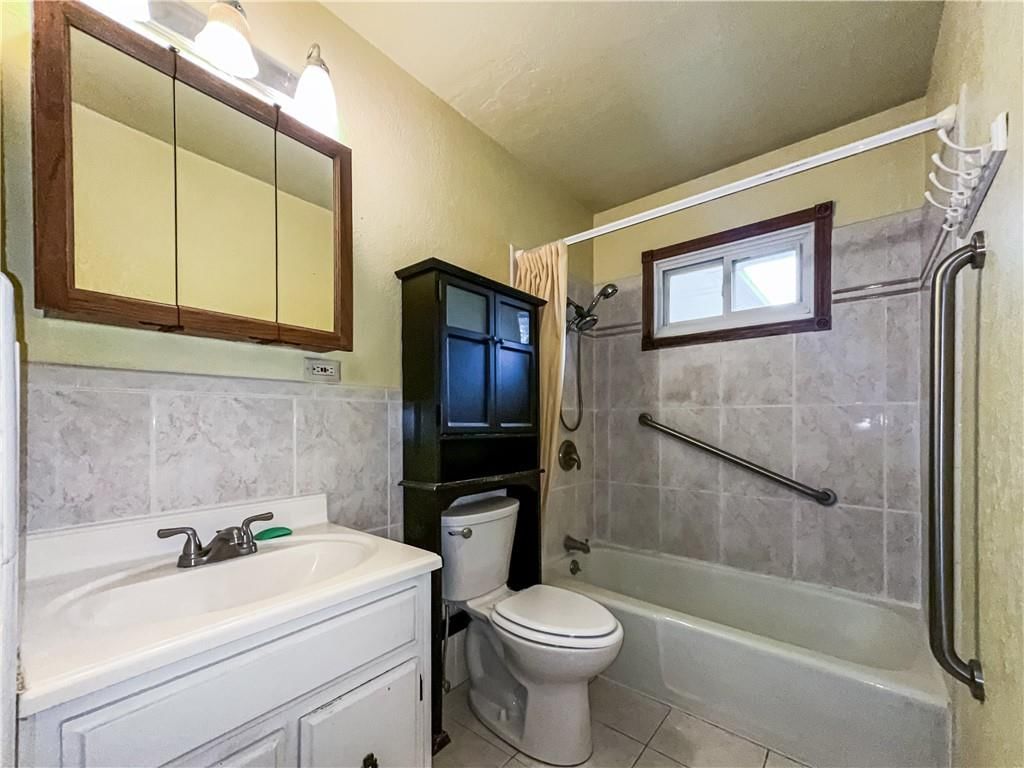 512 Country Club Road — photo 10