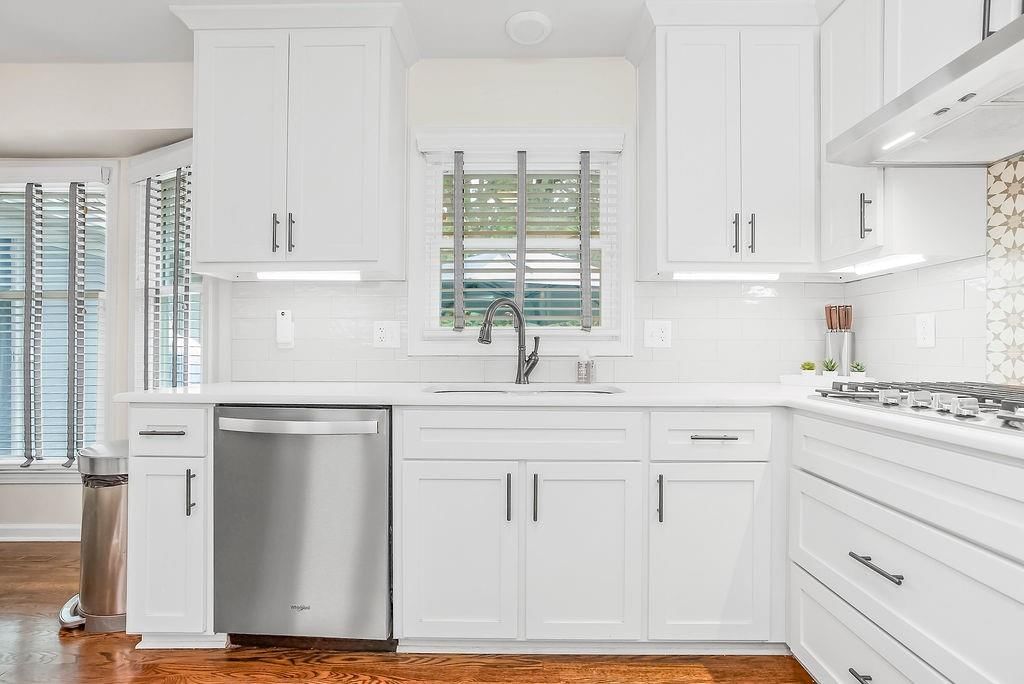 12851 Pembroke Circle — photo 12