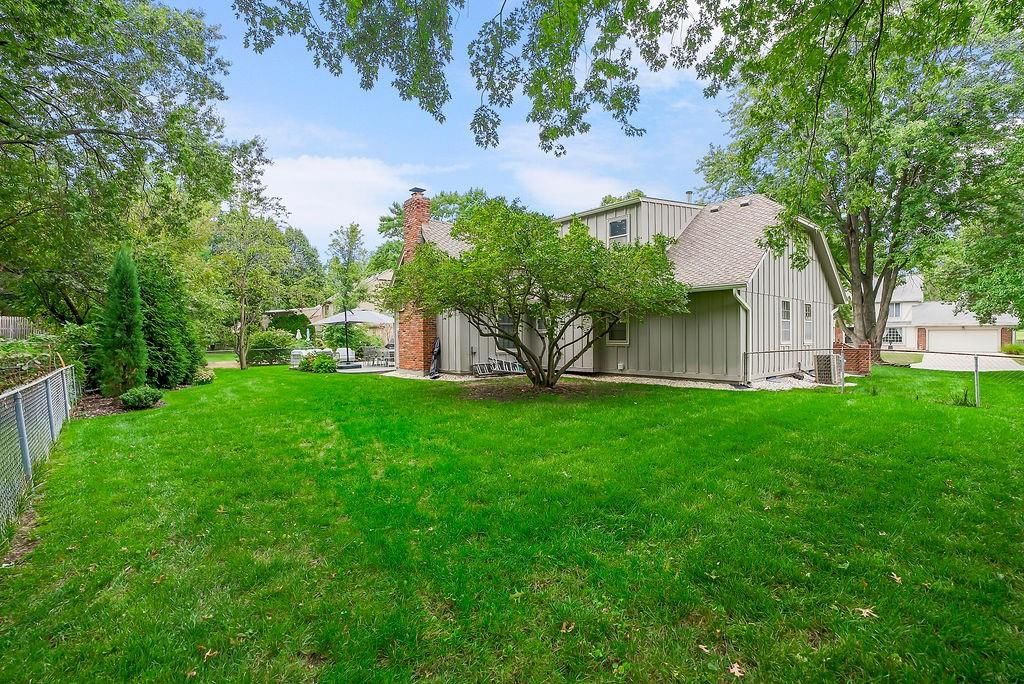 12851 Pembroke Circle — photo 33