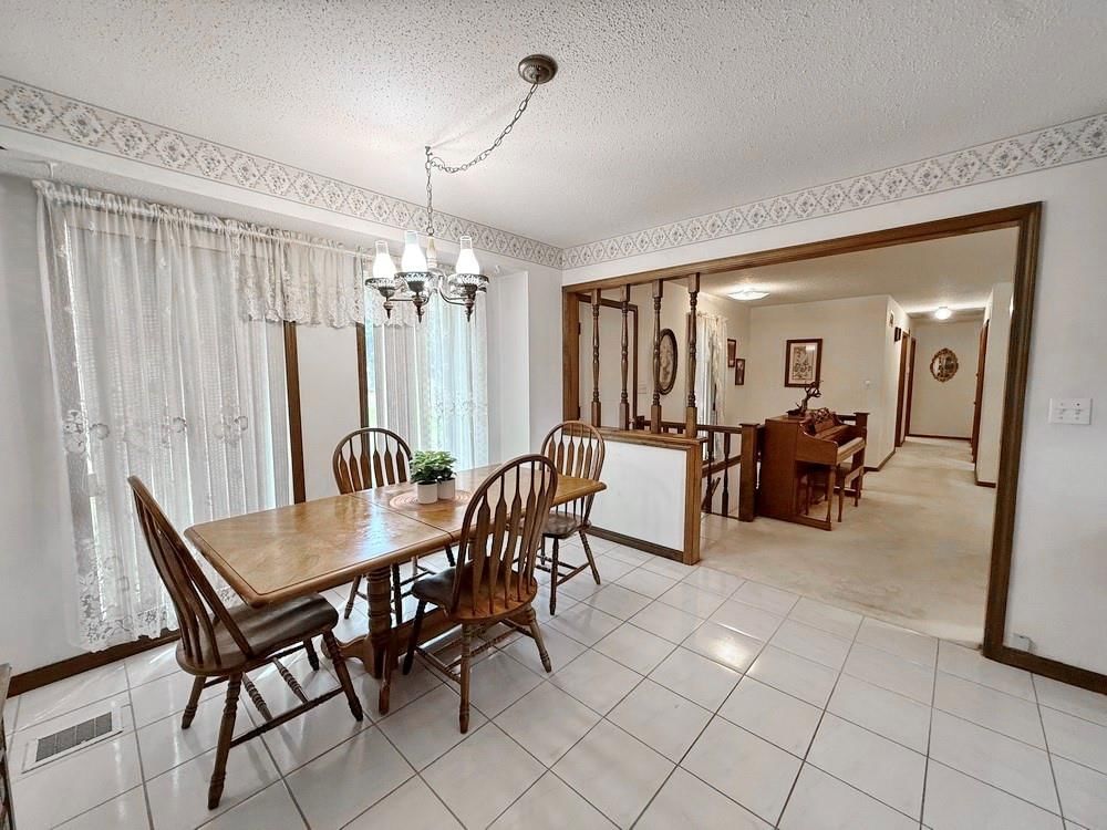 1006 White Oak Drive — photo 18