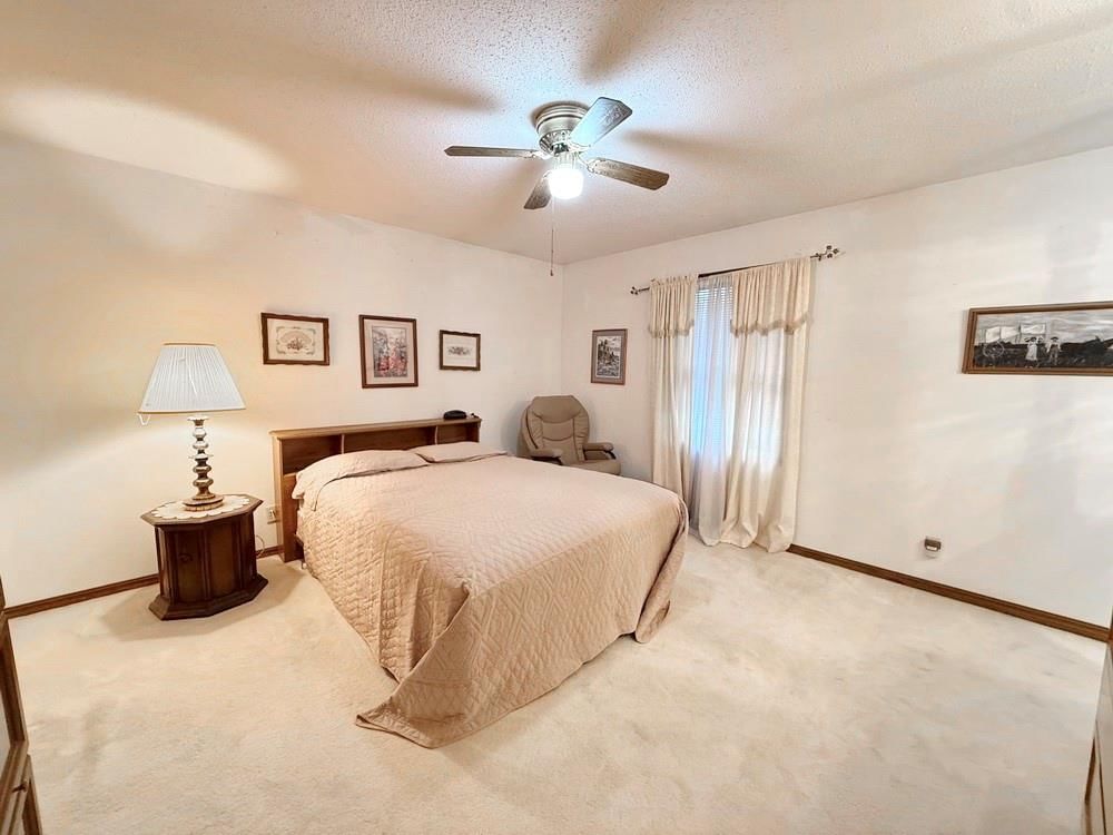 1006 White Oak Drive — photo 20