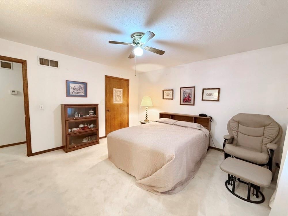 1006 White Oak Drive — photo 21