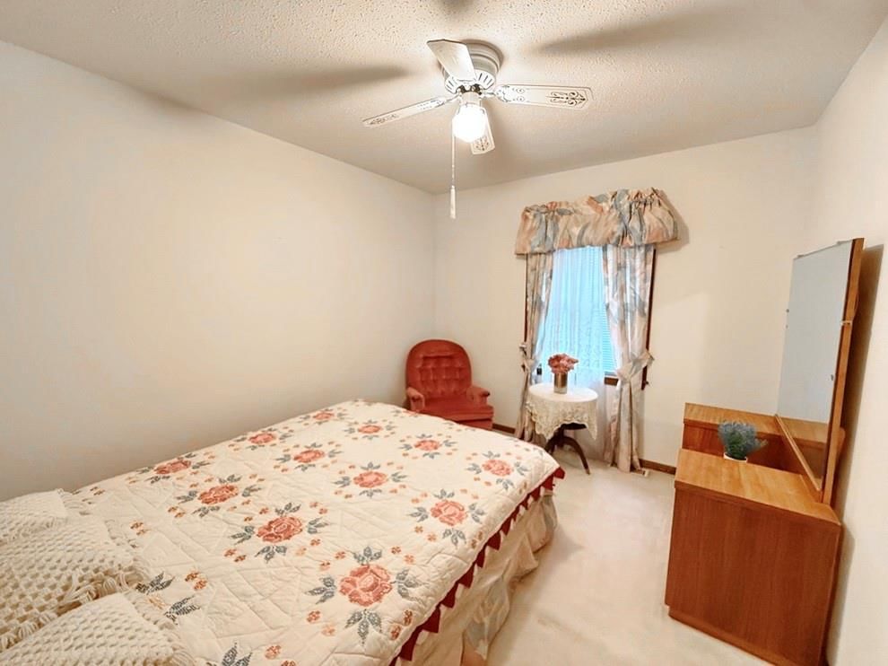 1006 White Oak Drive — photo 25