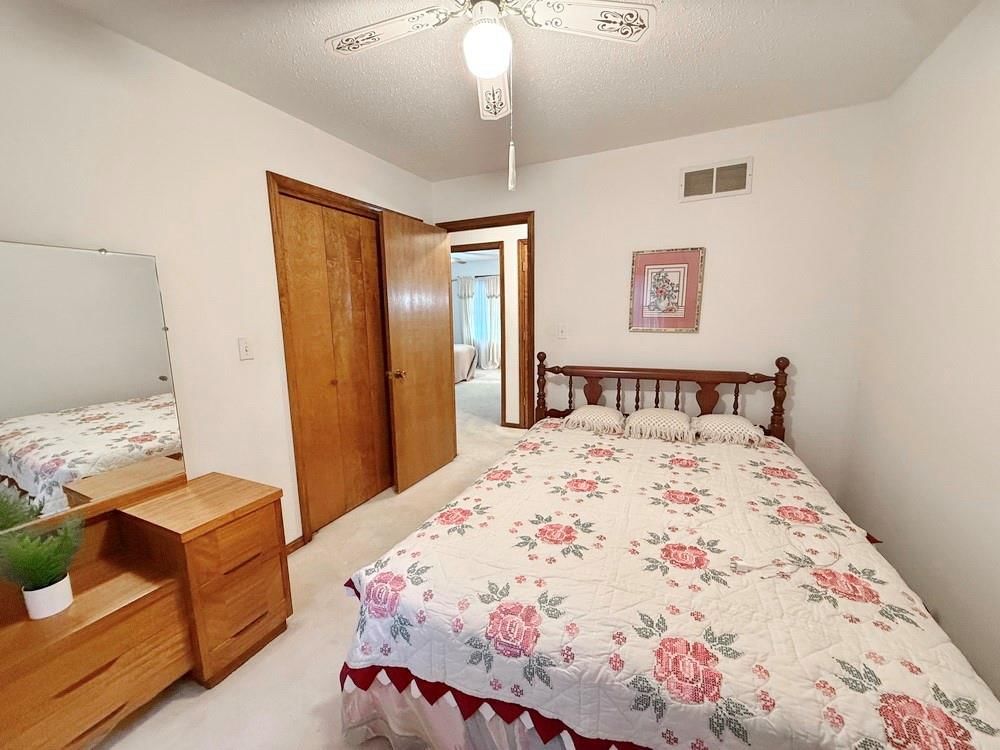 1006 White Oak Drive — photo 26
