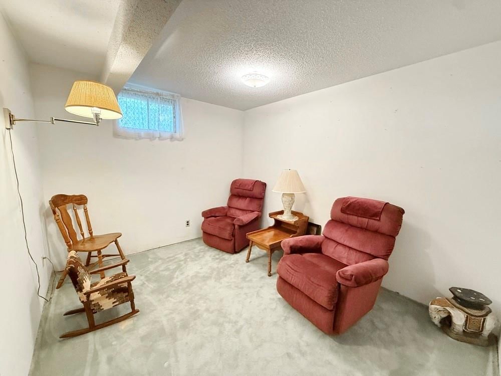 1006 White Oak Drive — photo 33