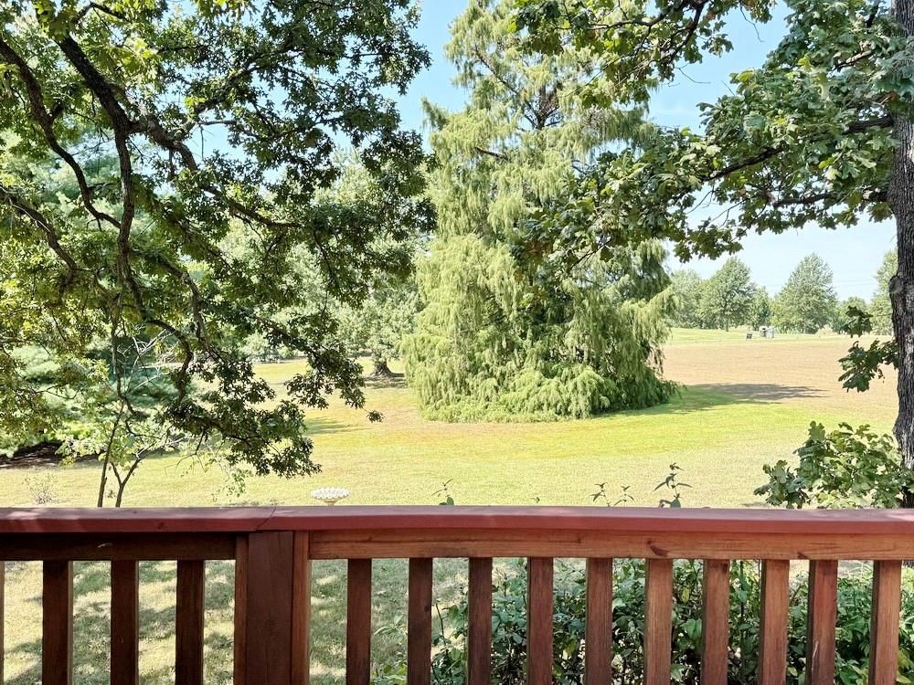1006 White Oak Drive — photo 40