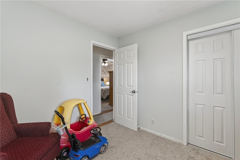 Photo 30 of 47 - 4217 E 42nd Street Way S