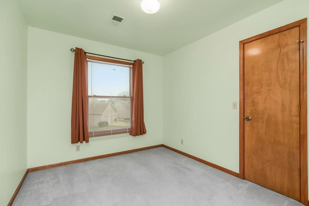 15530 Marty Street — photo 10