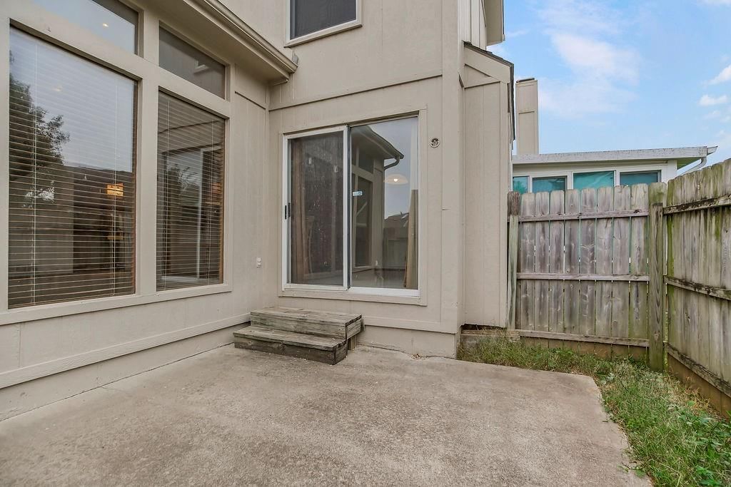 15530 Marty Street — photo 28