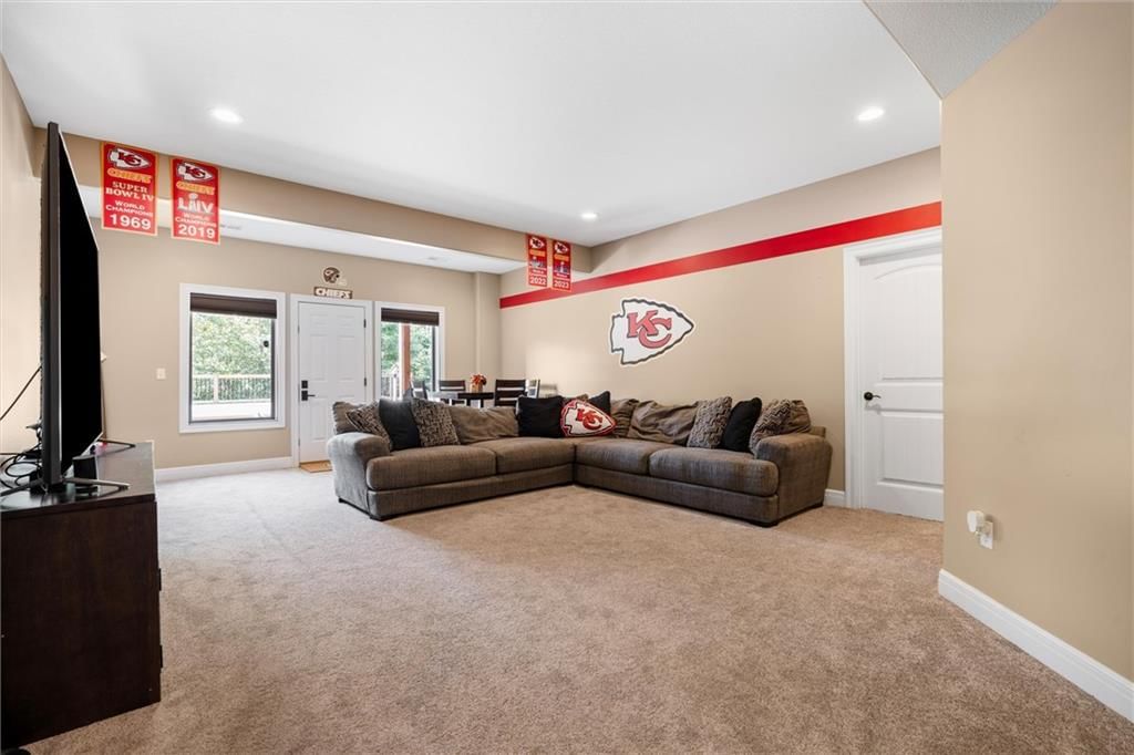 4812 N 125th Street — photo 25