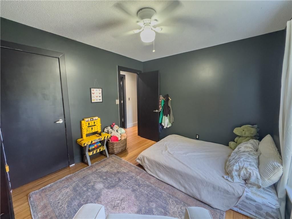 Photo 24 of 45 - 1611 Kiowa Street