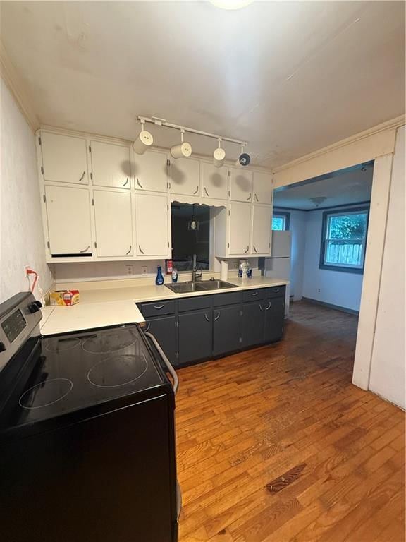 210 E Walnut Street — photo 5
