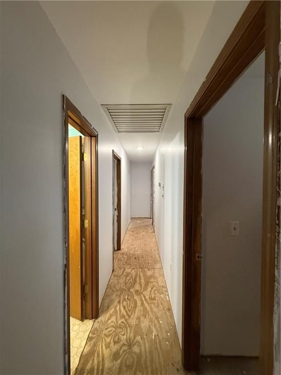 210 E Walnut Street — photo 11