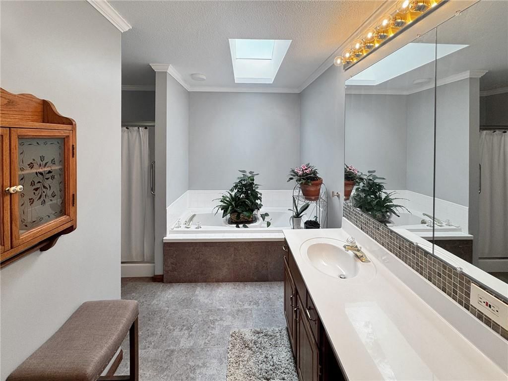 100 W 12th Street — photo 13