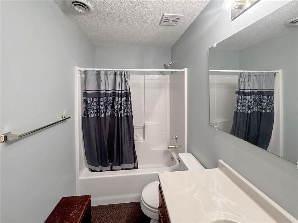 100 W 12th Street — photo 24