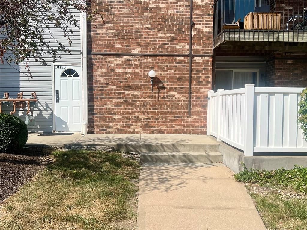 10120 W 96th Street — photo 2