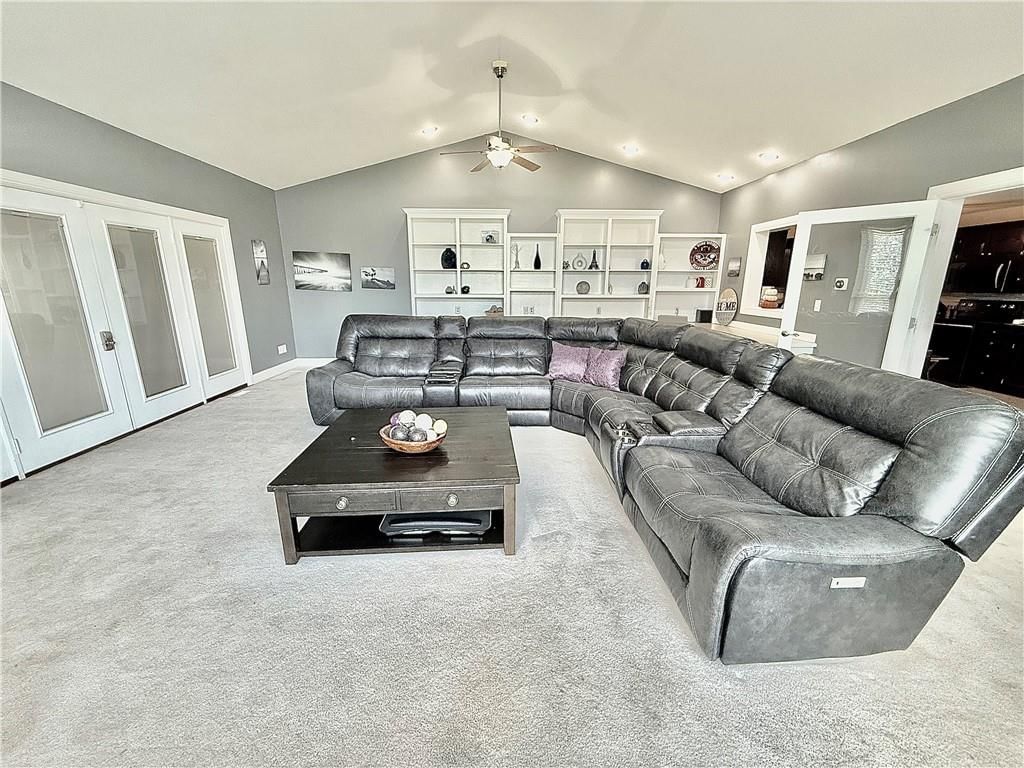 27119 Southridge Drive — photo 16