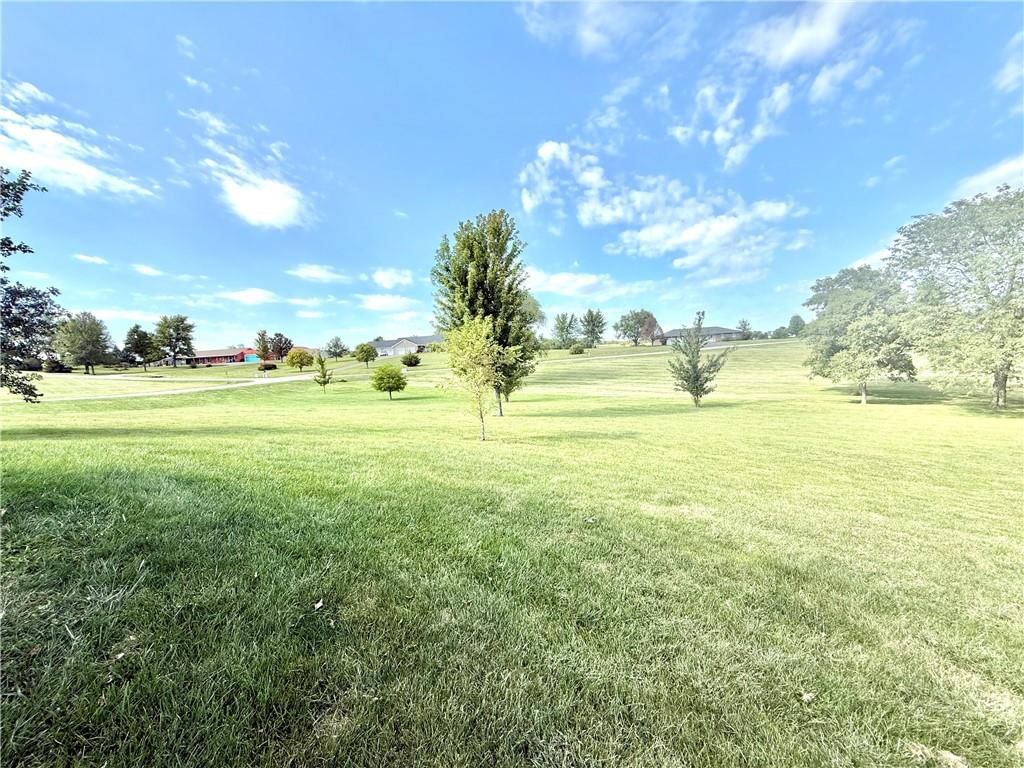 27119 Southridge Drive — photo 57