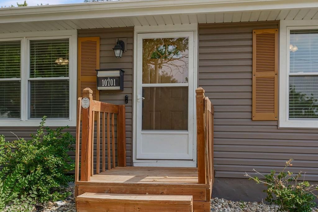 10701 Indiana Avenue — photo 3