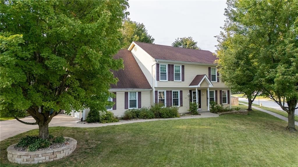 1327 Easton Court, Liberty, MO