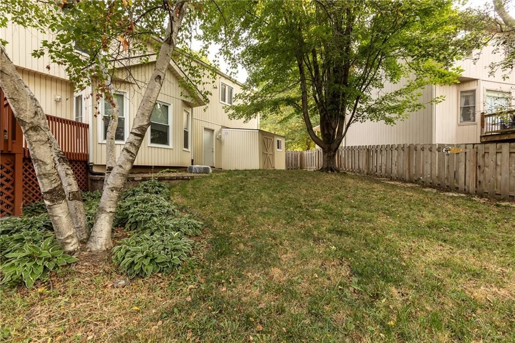 1327 Easton Court — photo 53