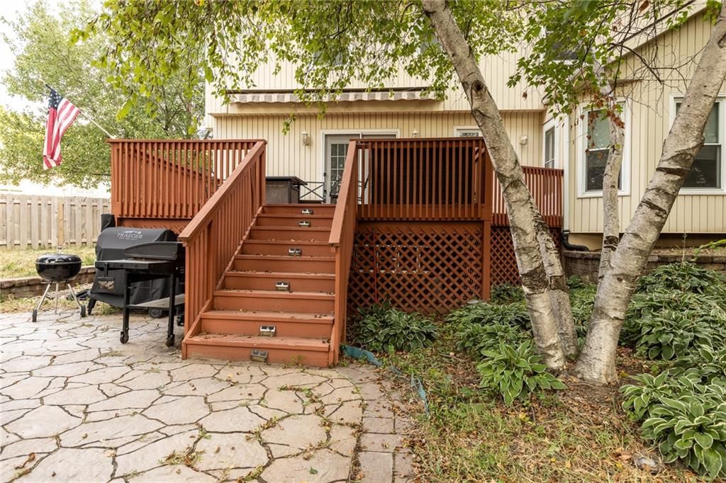 1327 Easton Court — photo 54