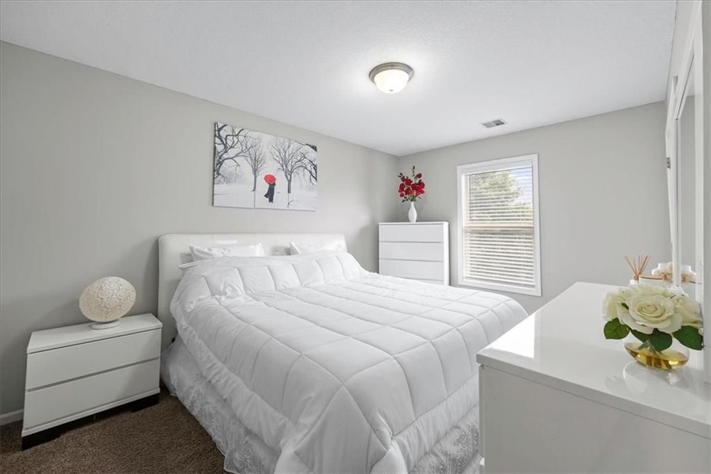 977 Wellington Way — photo 27